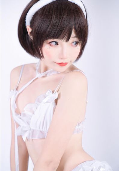 少妇呻吟翘臀后进爆白浆av_高清完整无删减高清视频播放