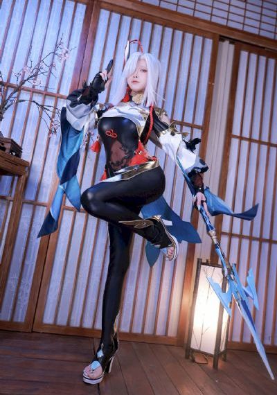 少妇系列之白嫩人妻_720完整在线观看