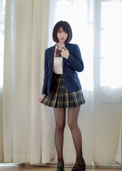 色噜噜狠狠色综合久夜色撩人_HD高清完整版