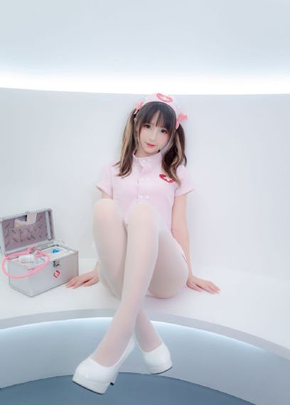男人j桶美女下面网站免费_超清完整版观看
