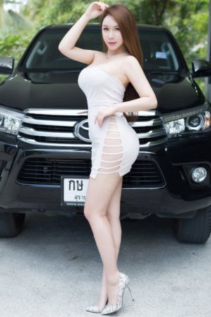 亚洲一级免费大片_十万网红美女美酱