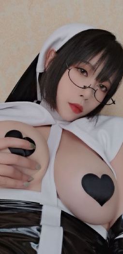 岳精品一区二区中文免费_粤语中字在线观看