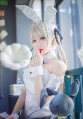 免费女人光着全身照片无遮盖_剧情片在线手机播放