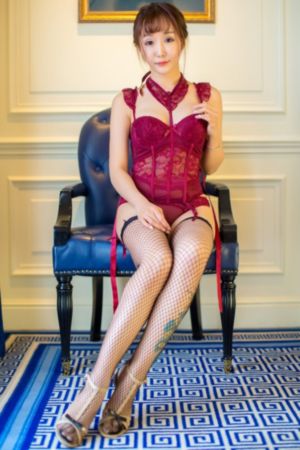 中国丰满女人的裸体_4K神马影院在线